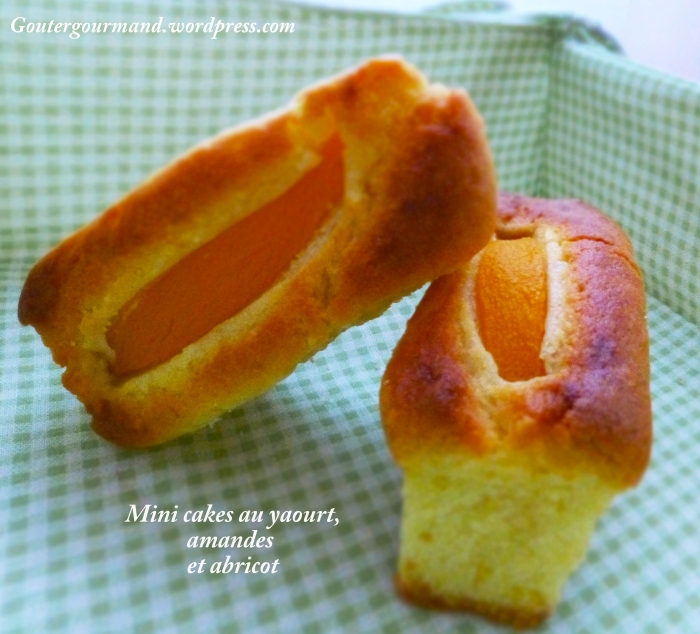 Recette Mini cake au yaourt amande et abricot